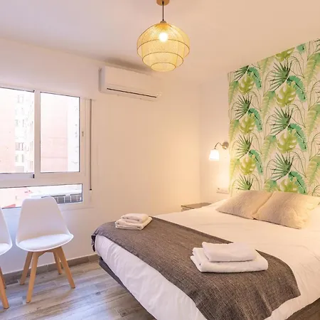 Apartamento Faro, Bonito En La Malagueta Málaga