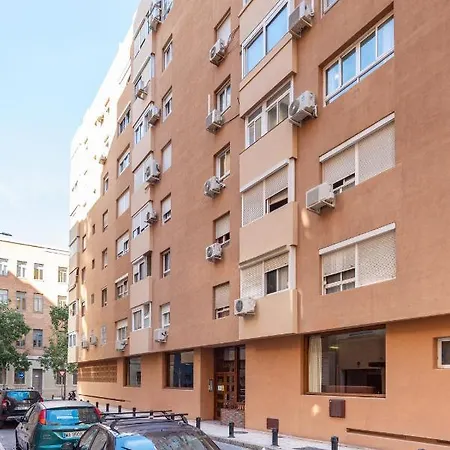 Faro, Bonito En La Malagueta Apartamento *