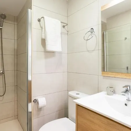 Apartamento Faro, Bonito En La Malagueta Málaga